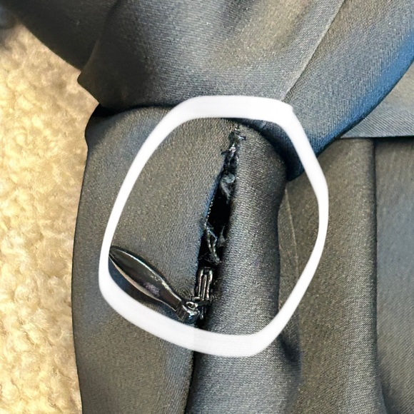 Ivory and Chain Black OLI DRESS puff ruched ruffle frill high cowl neck Sz 4 NWT - Picture 15 of 16